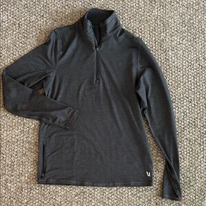 Vuori Men's Lightweight Quarter-Zip Jacket in Charcoal Sz s small